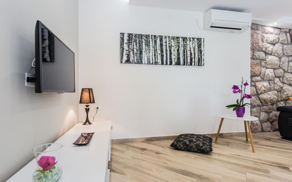 Sunrise Apartment Risika Exteriör bild